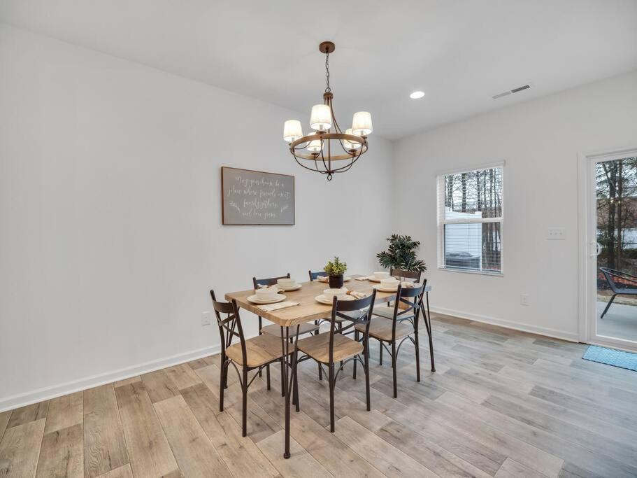 Gorgeous New Townhome/Charlotte! Extérieur photo