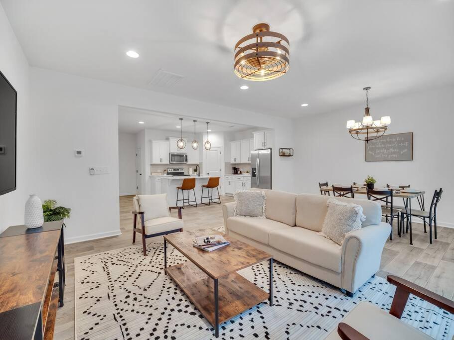 Gorgeous New Townhome/Charlotte! Extérieur photo